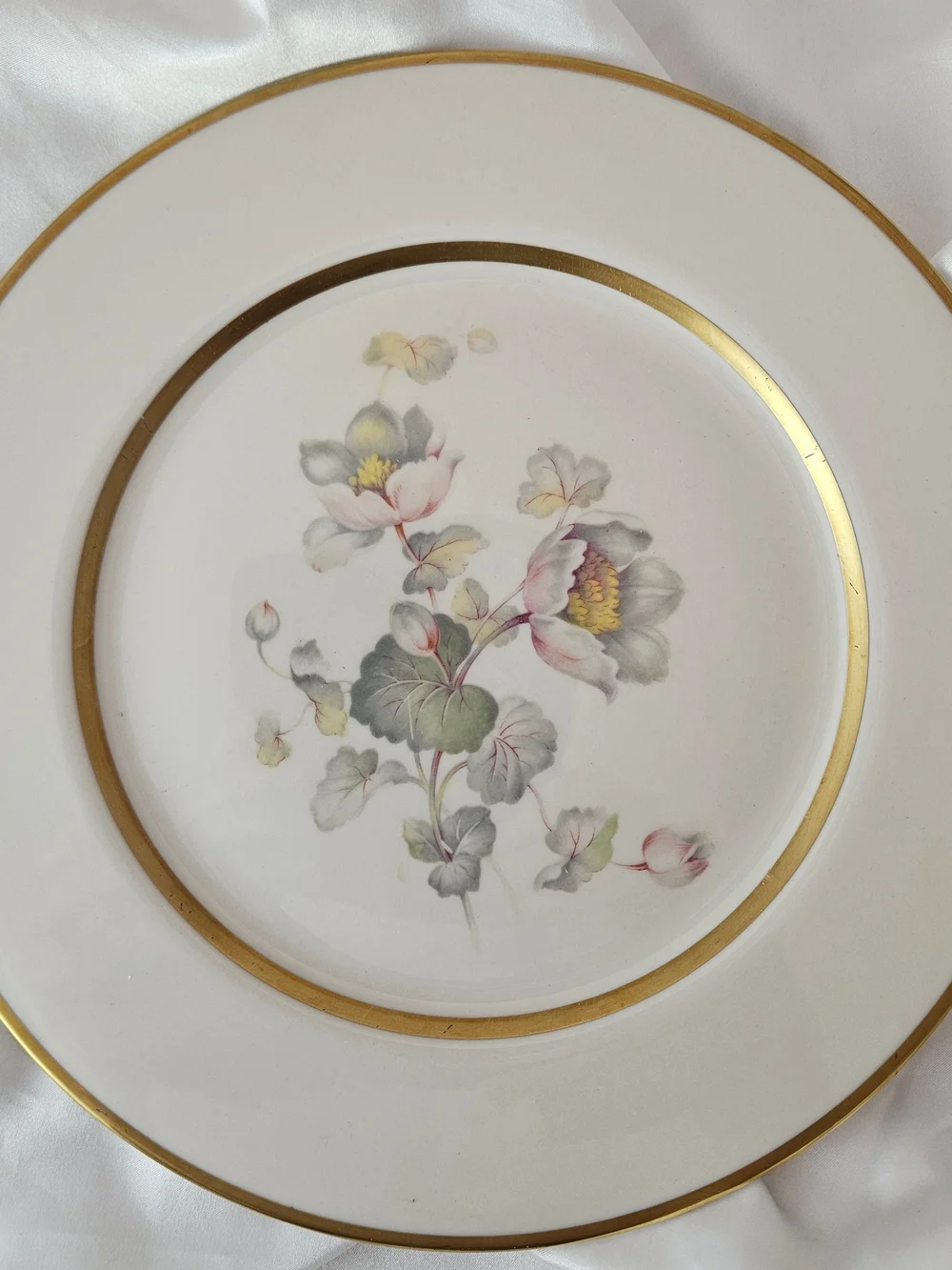 Classic Floral Gold-Rim Dinner Plate - Ivory Cream, Sage and Pink
